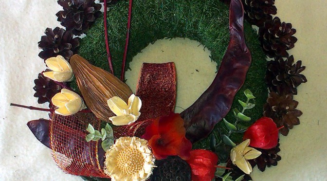 Oranžovokrémový machový veniec